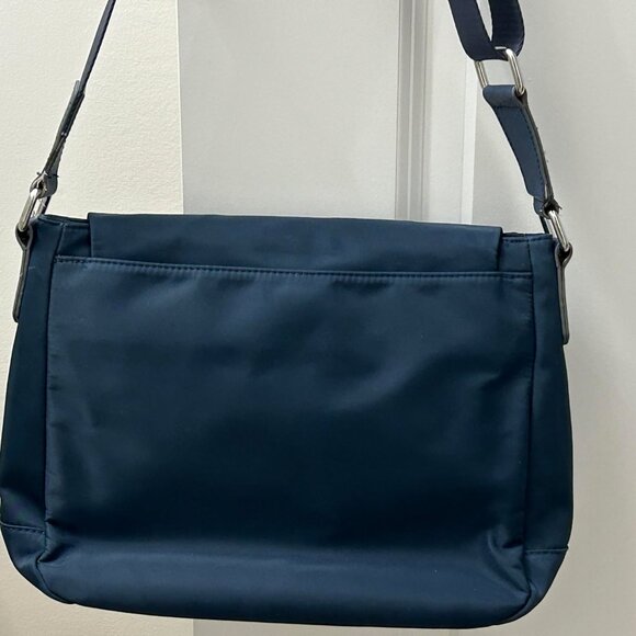 Karl Lagerfeld Crossbody Bag - Picture 6 of 9